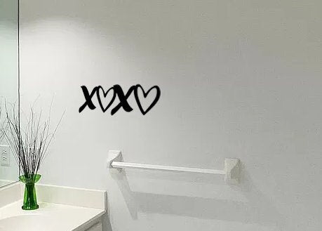 XOXO Metal Sign /Hugs & Kisses Metal Wall Hanging